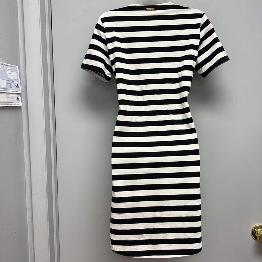 NEW Michael Kors Short Sleeve Lace Detailed Neckline Striped Dress Size Small - Picture 3 of 10